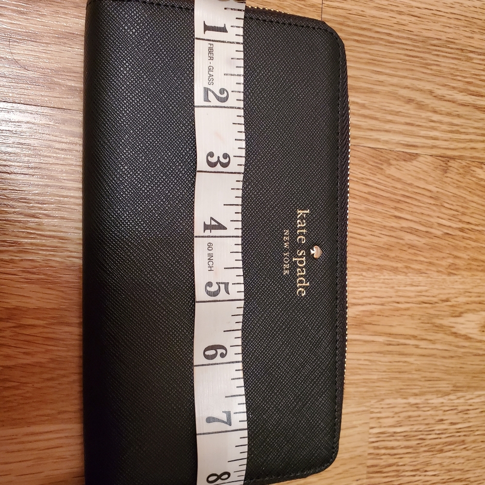Long wallet with strap